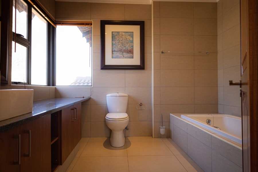 5 Bedroom Property for Sale in Vaal de Grace Nature Estate Free State
